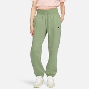Nike womens joggers